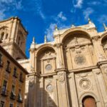 Varios templos, incluida la catedral, cerrados tras los terremotos en Granada